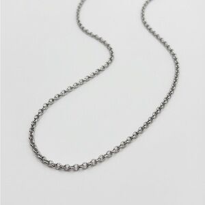 Elegant Silver Chain Necklace